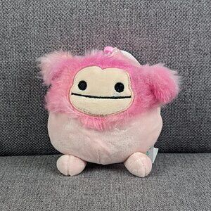 Squishmallows Caparinne the Pink Big Foot Yeti Clip 3.5"